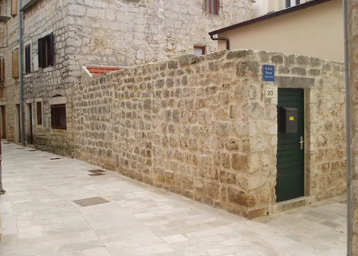 Mirina Стари Град