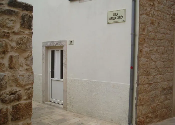 Mirina Апартаменты Стари Град