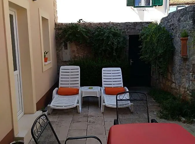 Апартаменты Mirina