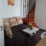 Mirina Apartman